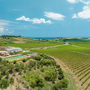 4* Ośrodek wypoczynkowy La Foresteria Planeta Wine & Club